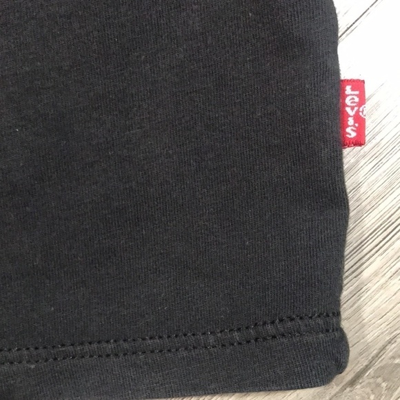 Levi’s Black Screen Print Spell Out Scoop Neck T-Shirt size M - Picture 6 of 10